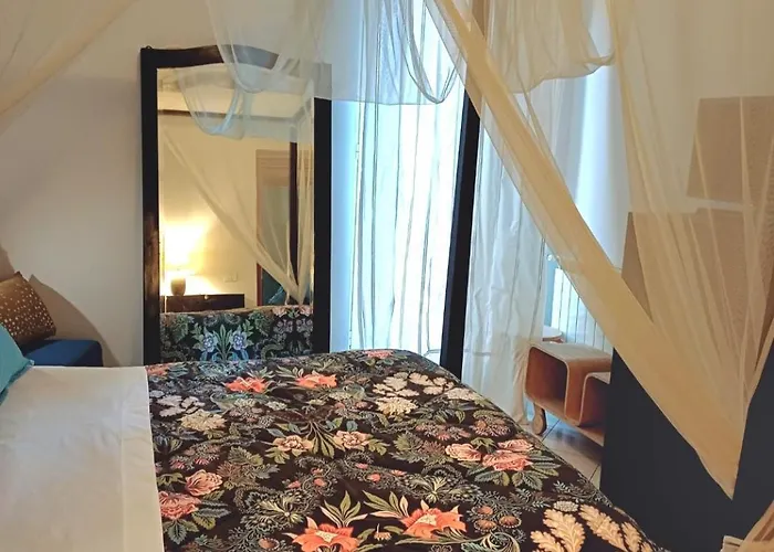 Dante Bed & Breakfast 4*